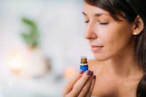 essential oils help with headaches and migraine